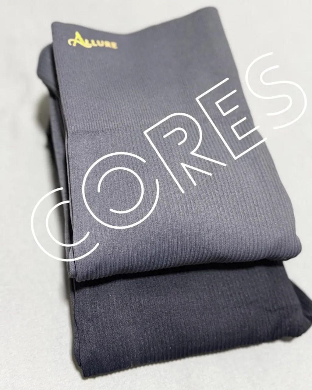 CONJUNTO BRILHOSA CANELADA COM CÓS ALTO