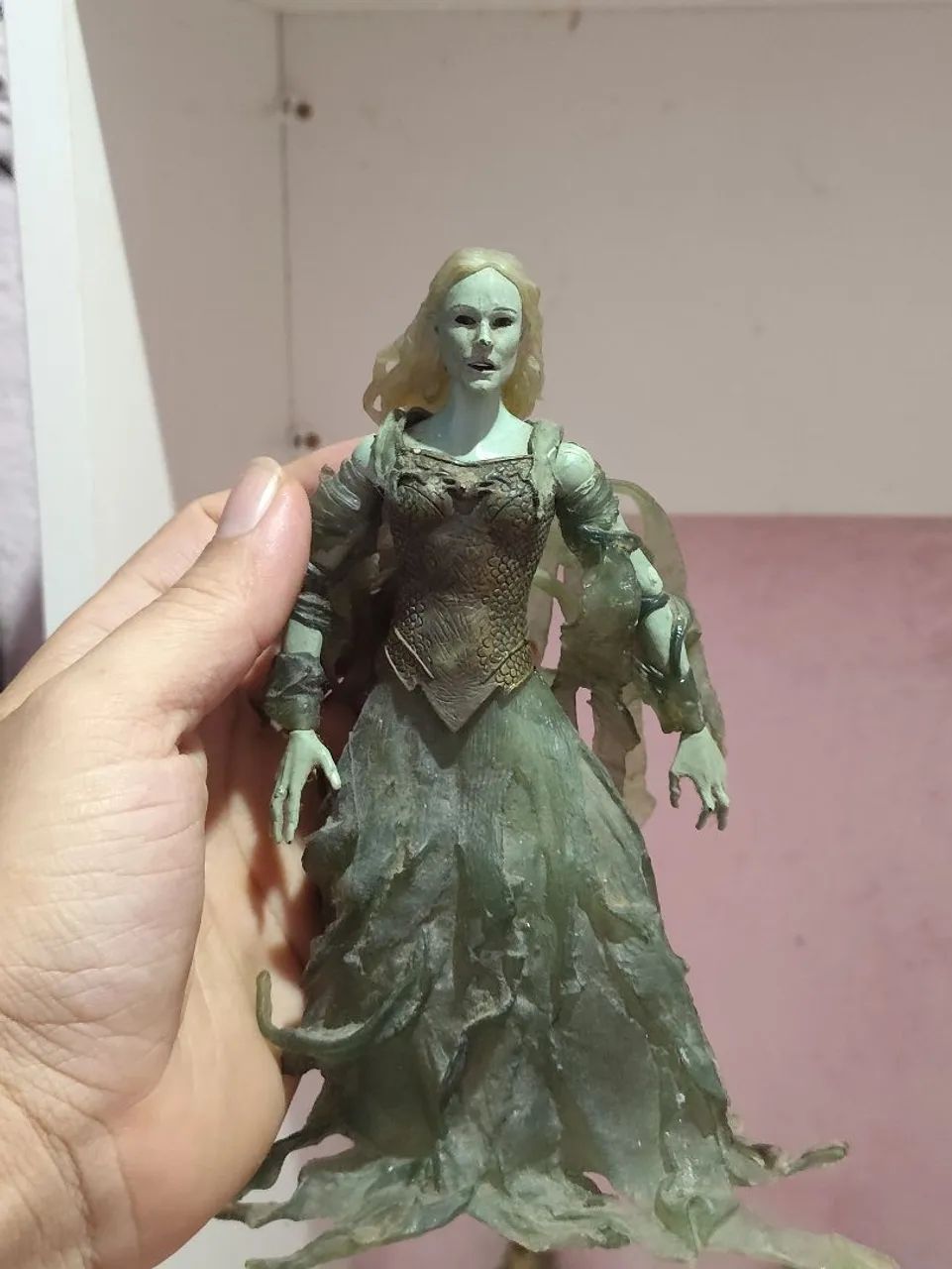 Bonecos Galadriel e Arwen senhor dos anéis.