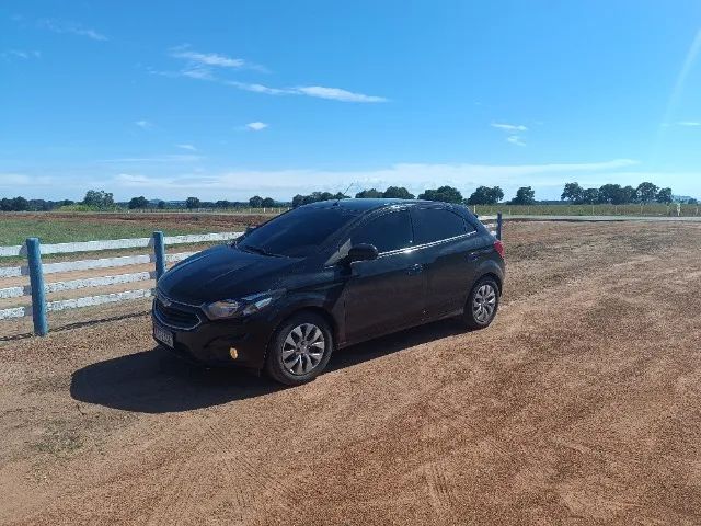 Chevrolet Onix ONIX HATCH LT 1.4 8V FlexPower 5p Mec. 2017