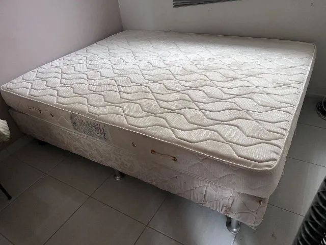 Cama box queen