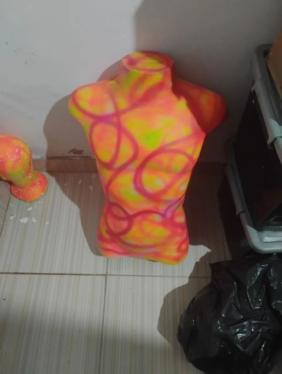 Manequins femininos e masculinos  - Foto 2