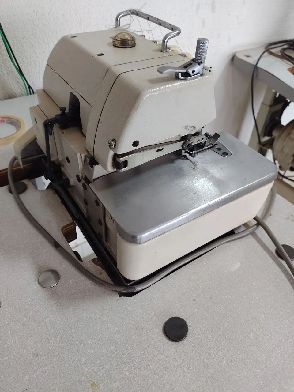 Máquina de costura industrial  - Foto 3