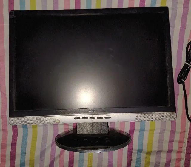 Monitor AOC 912Vwa LCD 19 pol com defeito