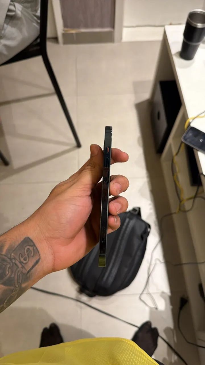 IPHONE 12 PRO  - Foto 3