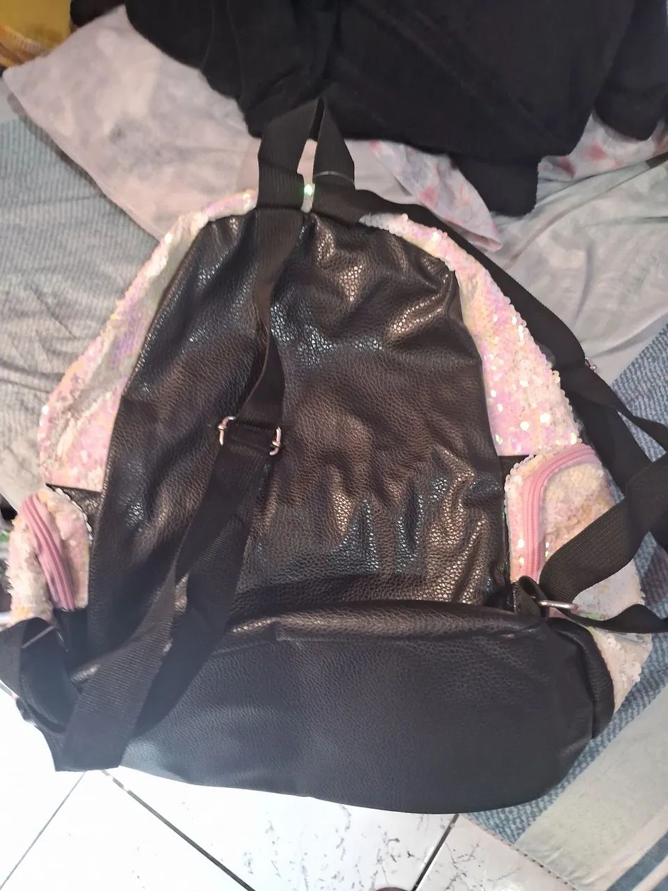 Backpack468232310474690561