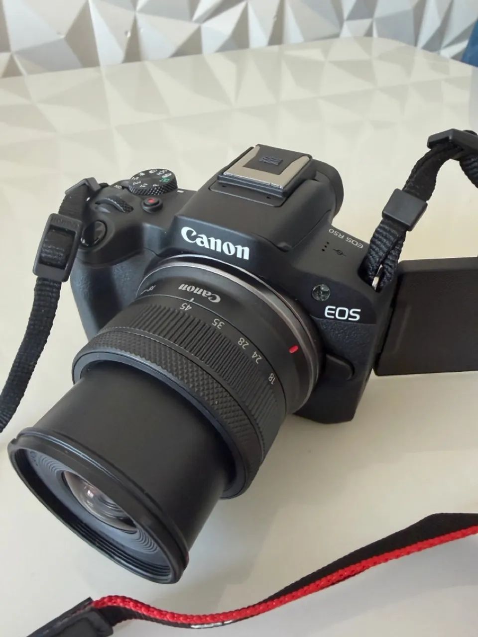 Câmera Cannon EOS R50 - Foto 3