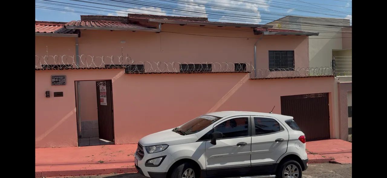 Aluga se casa abaixo da Faculdade Anhanguera