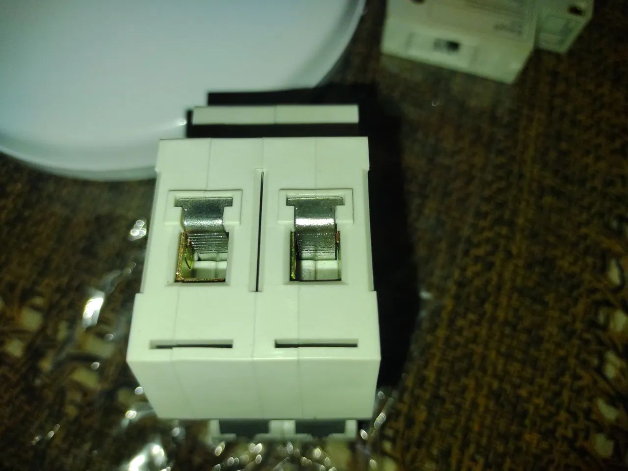 Disjuntores, 2u, ótimo estado, como novos. - Foto 3