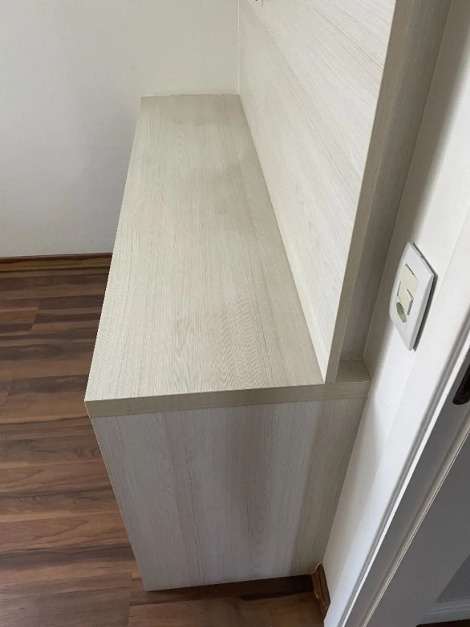 Painel e Bancada para Dormitório ou Escritório com Gaveteiro - Foto 3