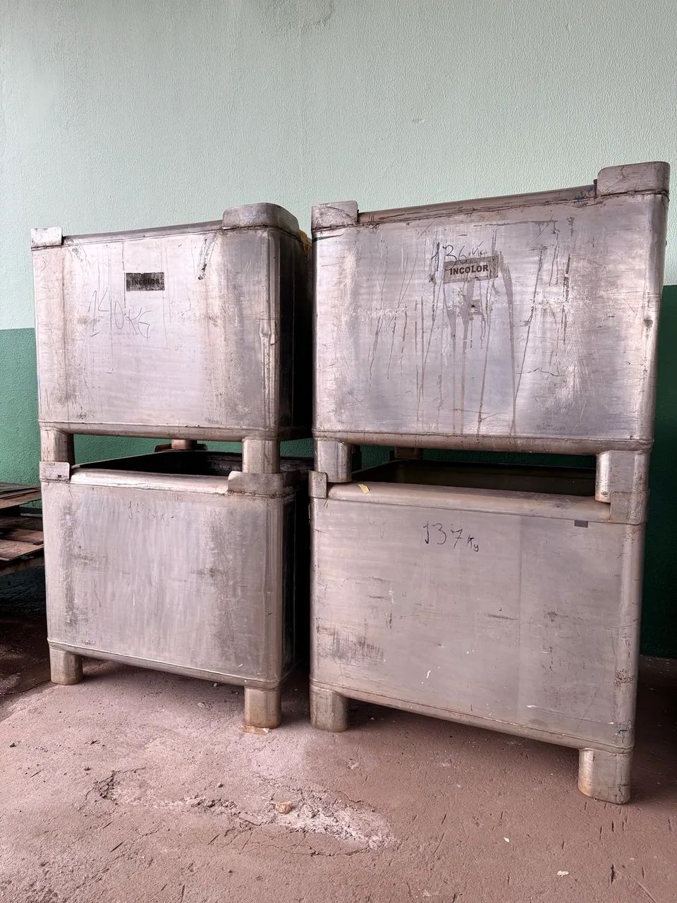 Tanques de inox não ferroso