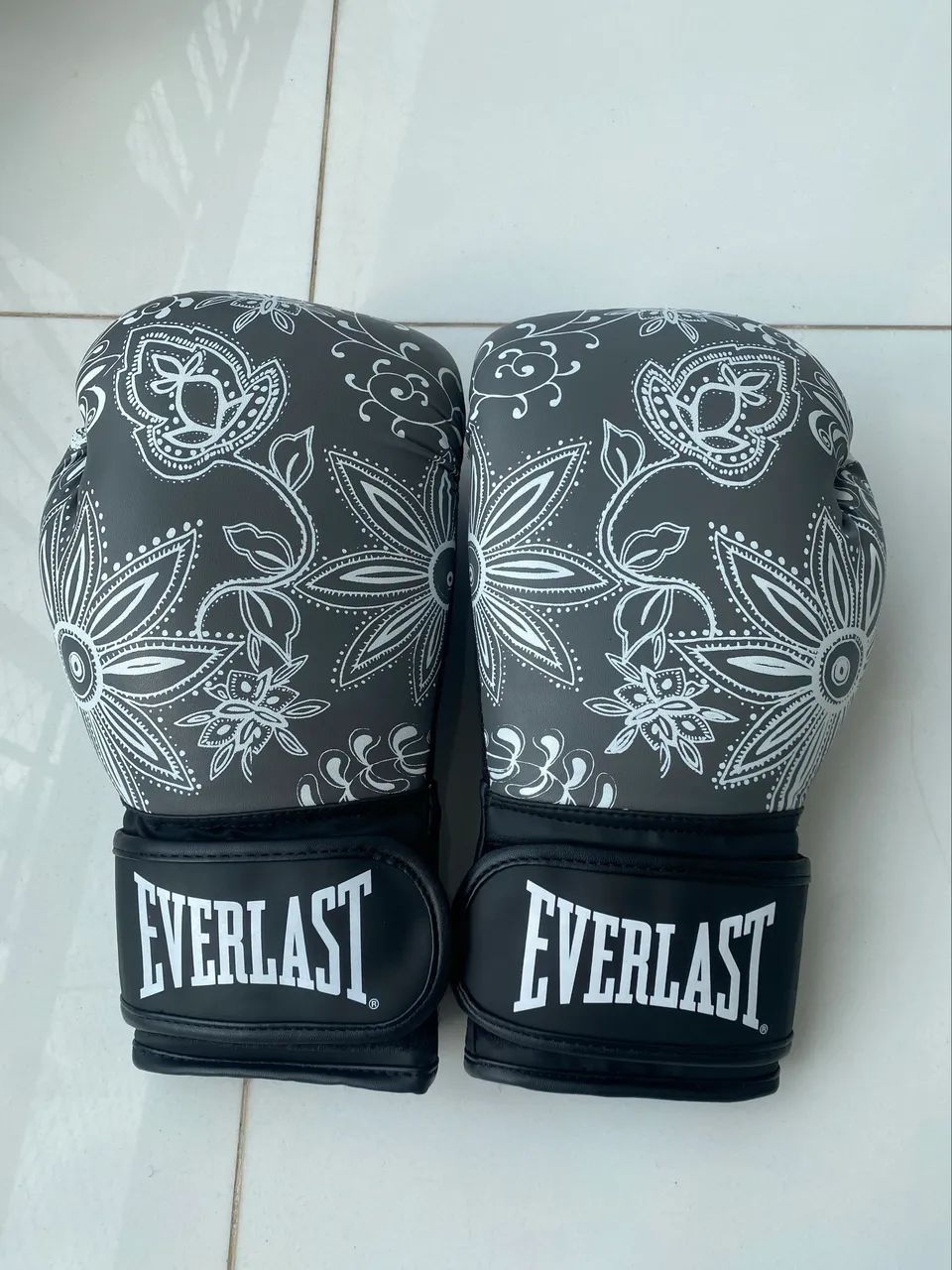 Luva Spark Everlast Boxe/ Muay Thai 14oz