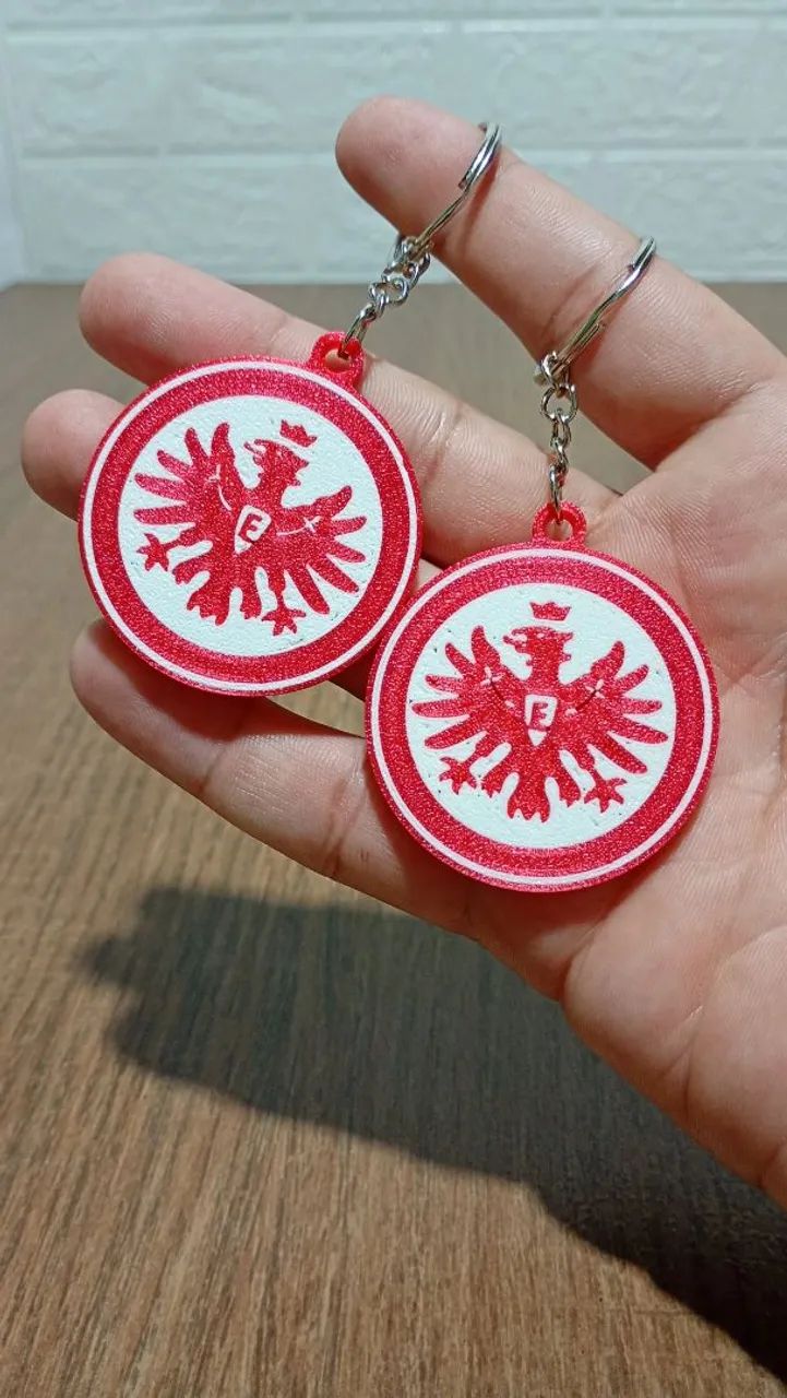 Kit 2 chaveiros do Eintracht Frankfurt em 3D