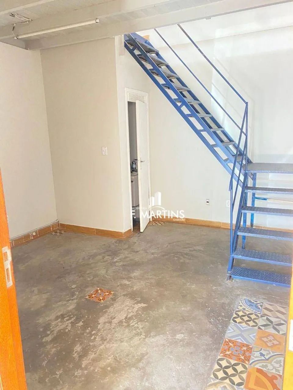 Sala Comercial à venda, Aterrado, Volta Redonda - SA0004.