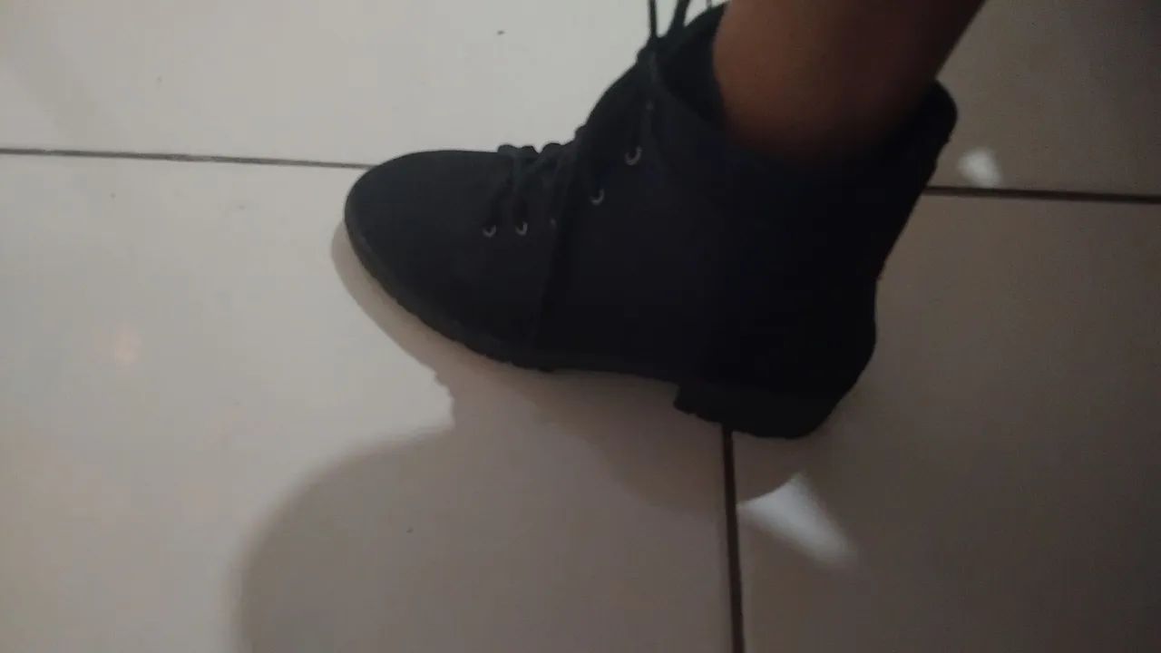 Bota N 36 ou 37 nova - Foto 4