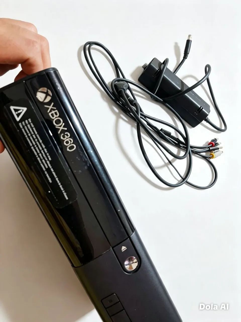- Xbox 360 Usado. Junto com o kinect novo - Funcionando + Acessórios