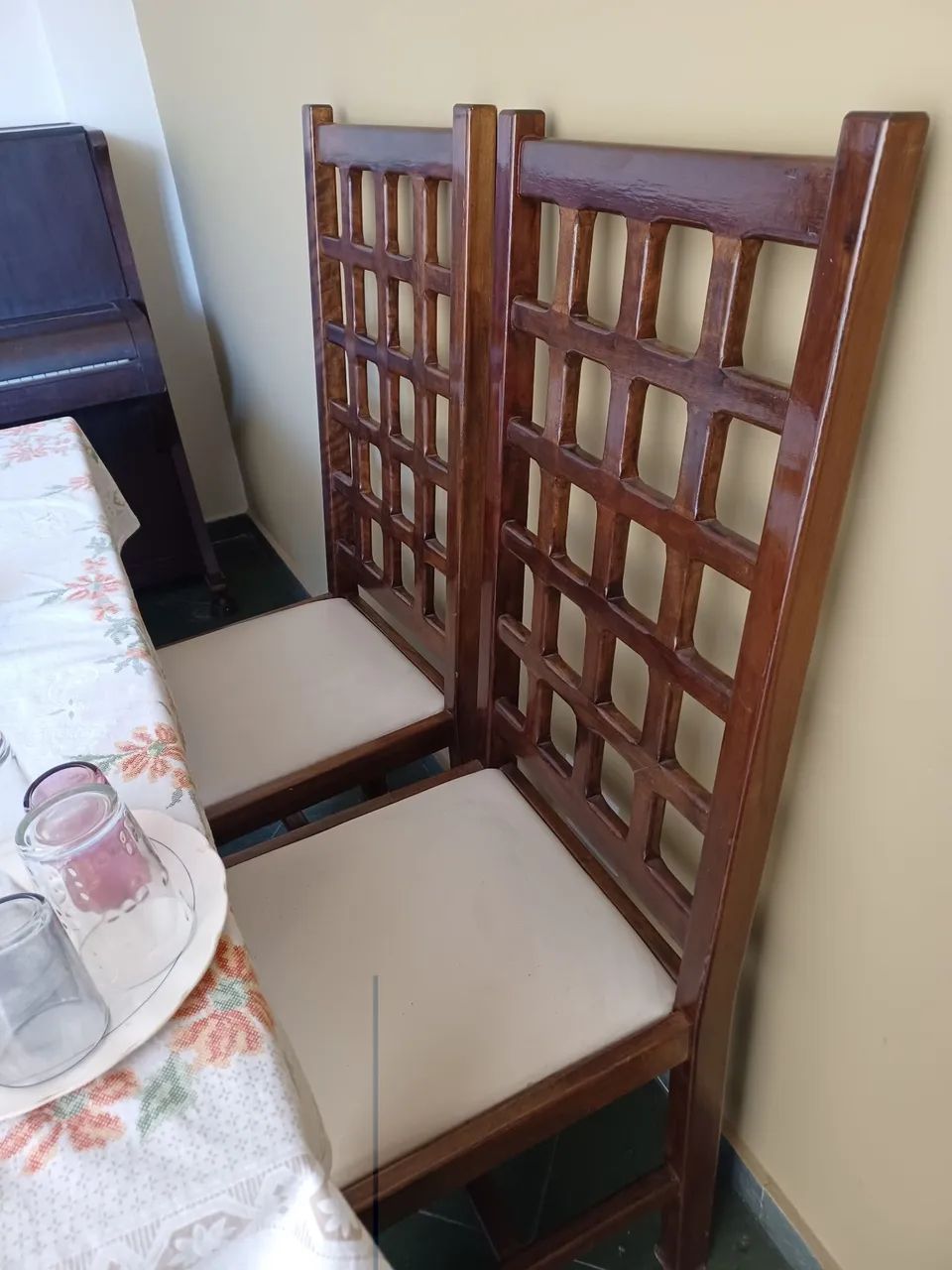 Mesa + Cadeiras + Poltrona  - Foto 3