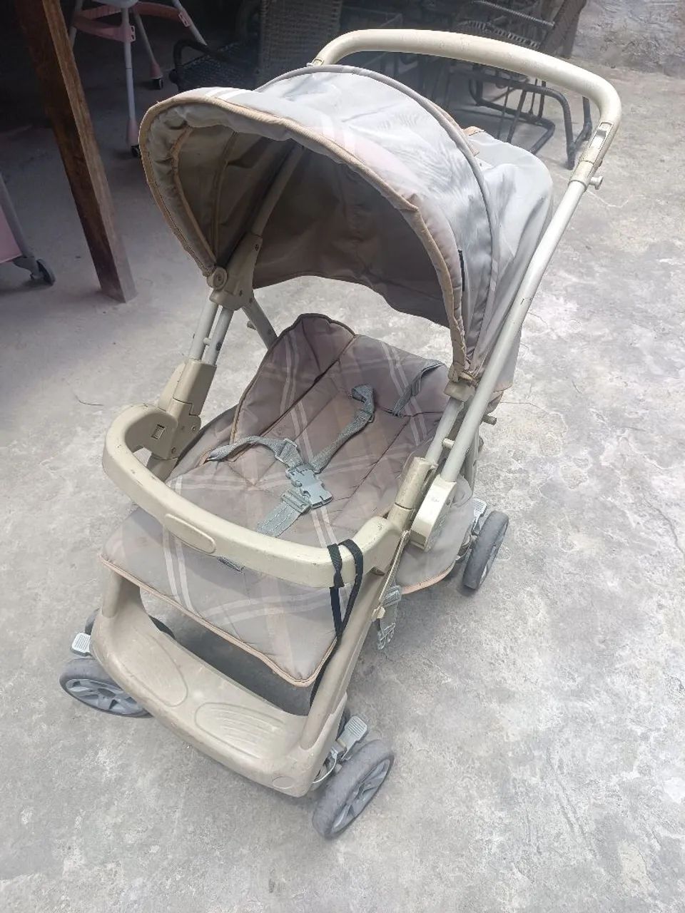 Carrinho de bebê Burigotto AT2 Usado 