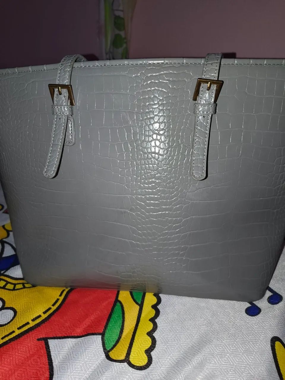 Bolsa Santa Lolla croco original cinza  - Foto 3