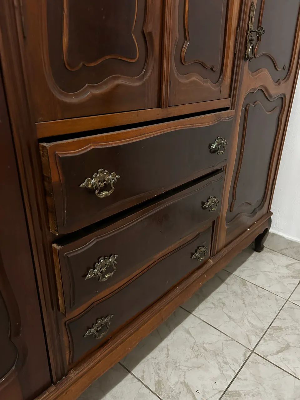 Guarda roupa antigo de vó | Raridade - Foto 2
