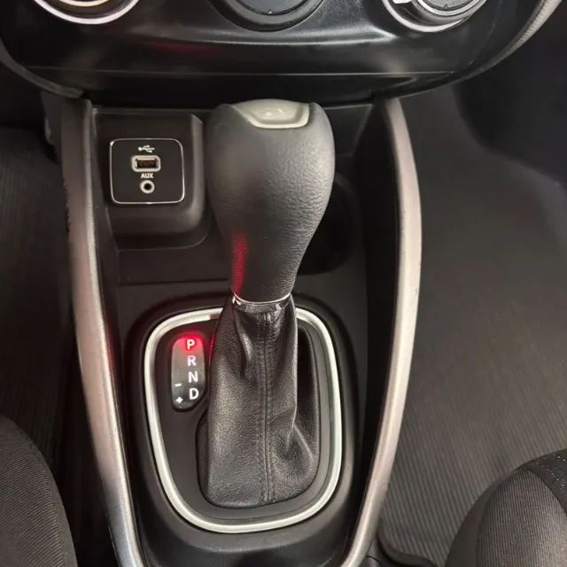 Fiat Cronos Drive 1.8 16V Flex AUT 2019 - Foto 3