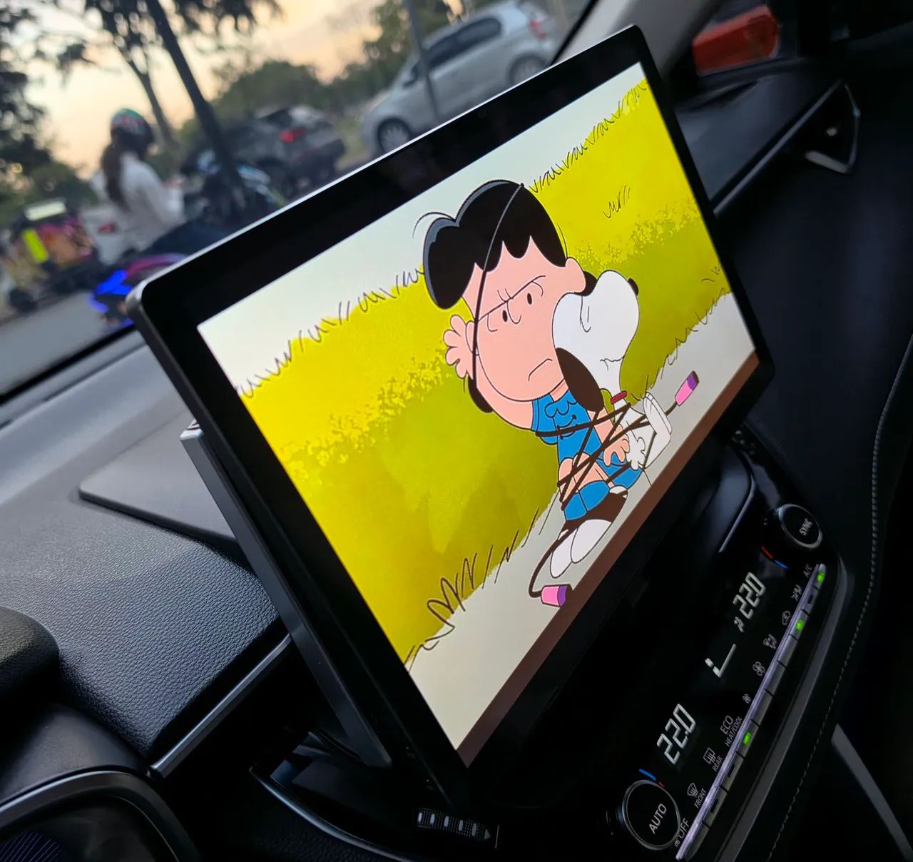 Multimida Android 13" Toyota Corolla Cross - Foto 4