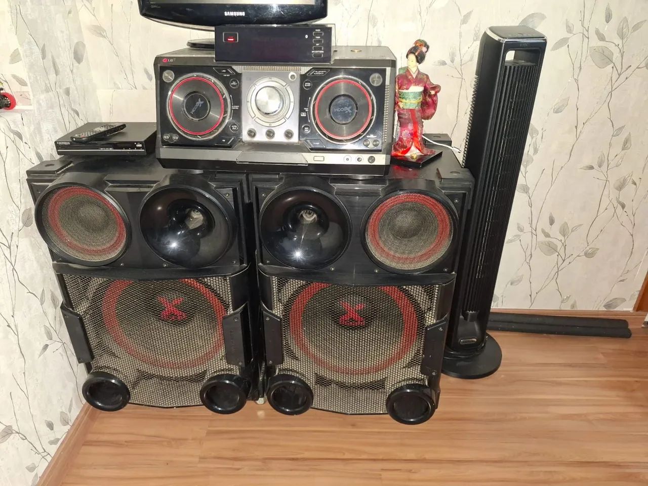 Som LG X CM9730 de 2000W RMS