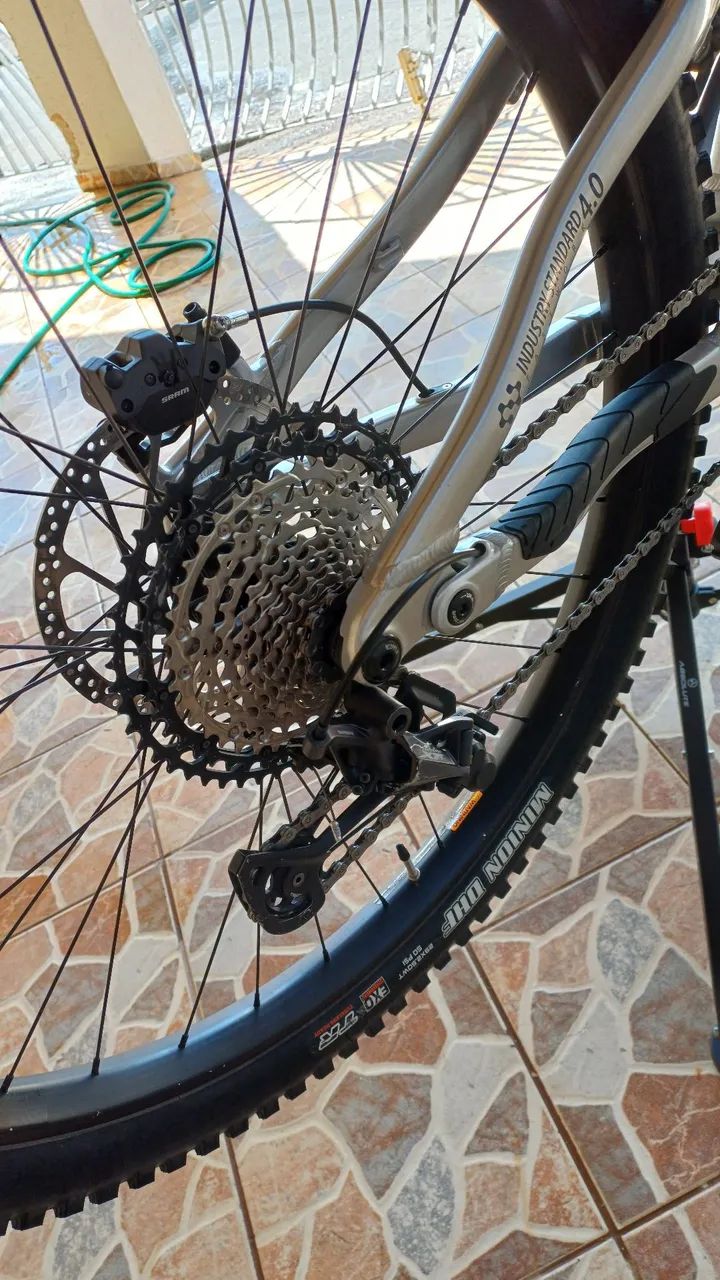 Bicicleta enduro all mountain full 170mm  - Foto 2