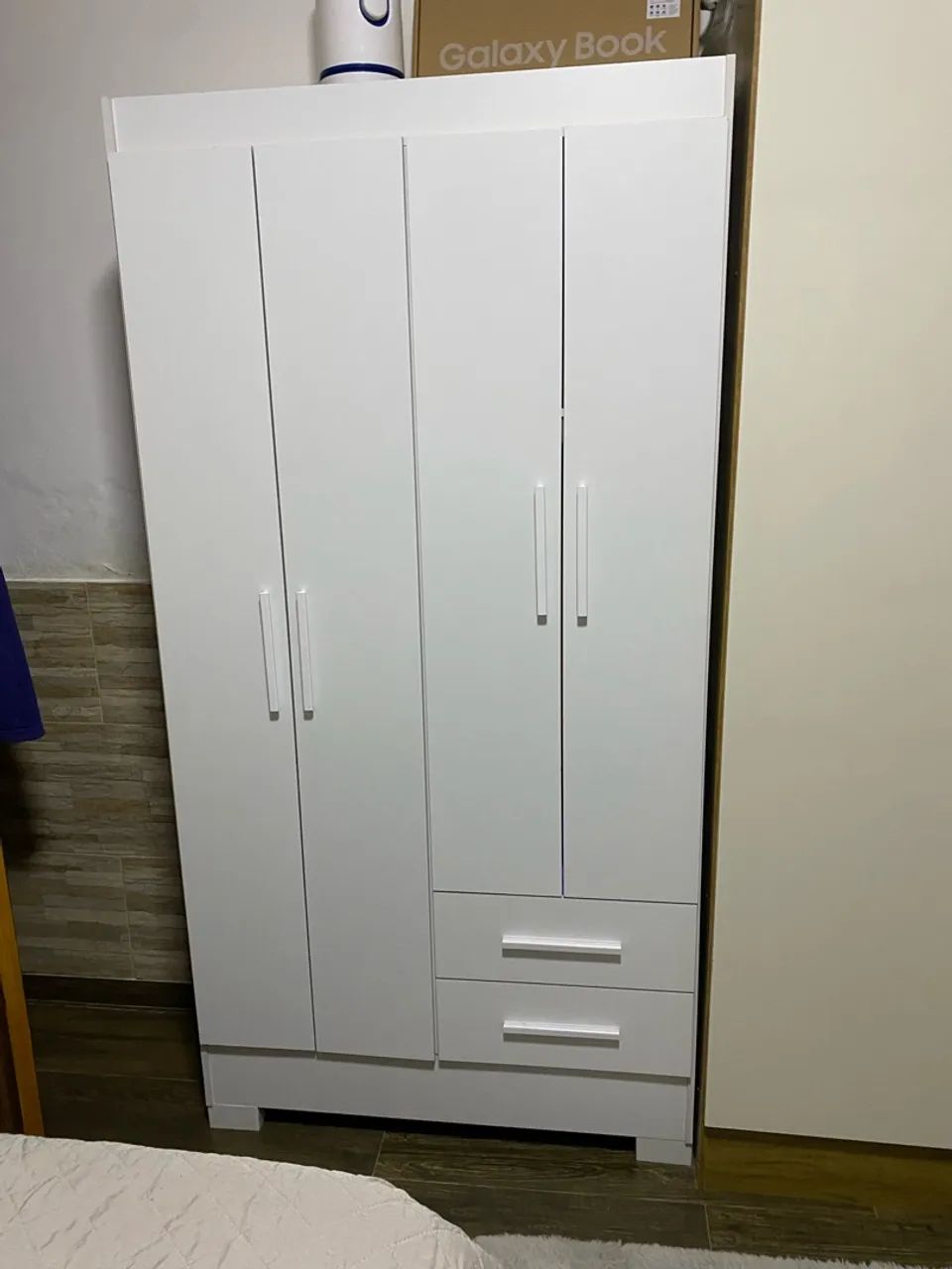 Guarda-roupa 4 portas e 2 gavetas  - Foto 2