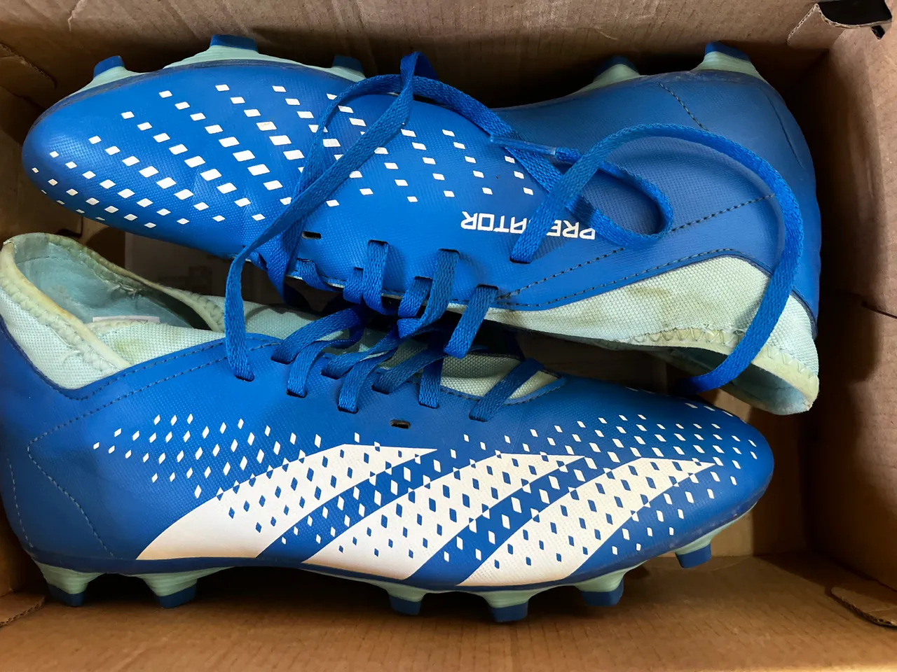 TÊNIS Mizuno Prophecy 300 cada par 6 pares - Calçados Esportivos