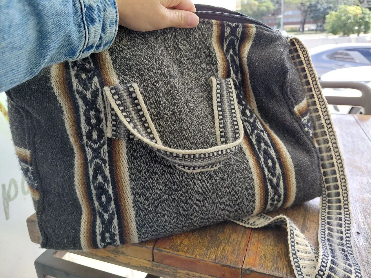 Bolsa 2 em 1 (de lado e de mão) e algodão tecido inca. - Foto 4