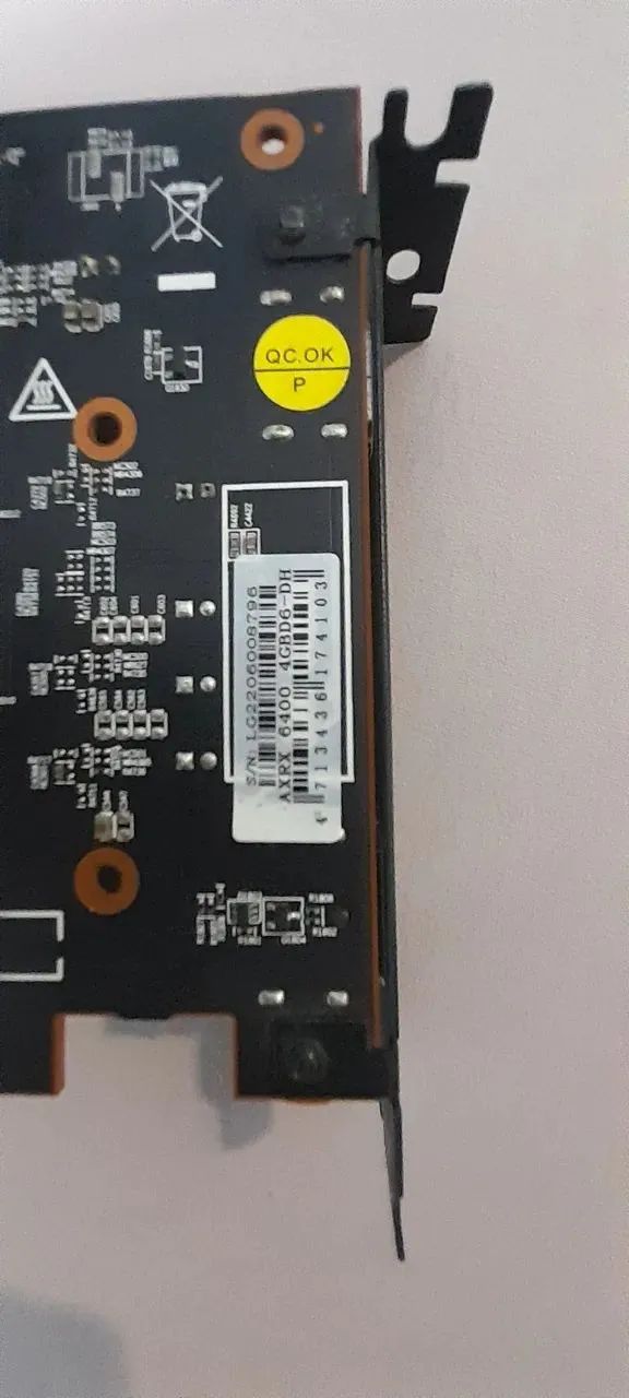 placa de video PowerColor AMD Radeon RX 6400 ITX 4GB - Foto 3