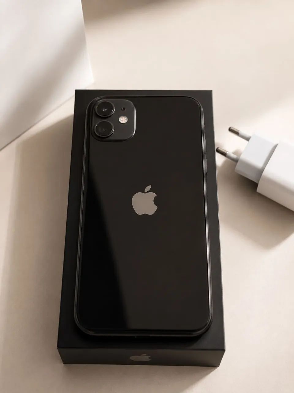 Apple iPhone 11 ブラック 128GB 本体 Apple iPhone 11 (128 GB) - Preto (Novo com caixa aberta) | Frete