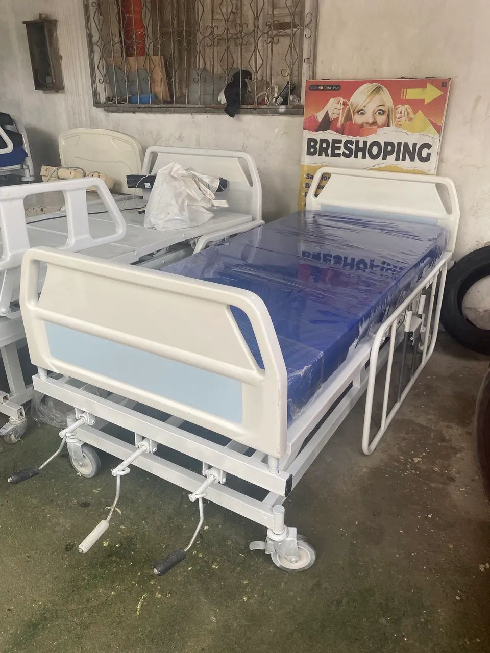 Cama hospitalar com colchão  - Foto 2