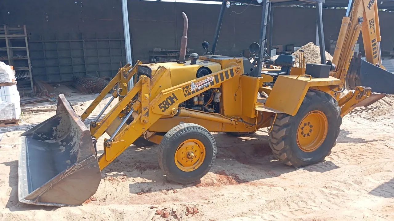 Retroescavadeira case 94