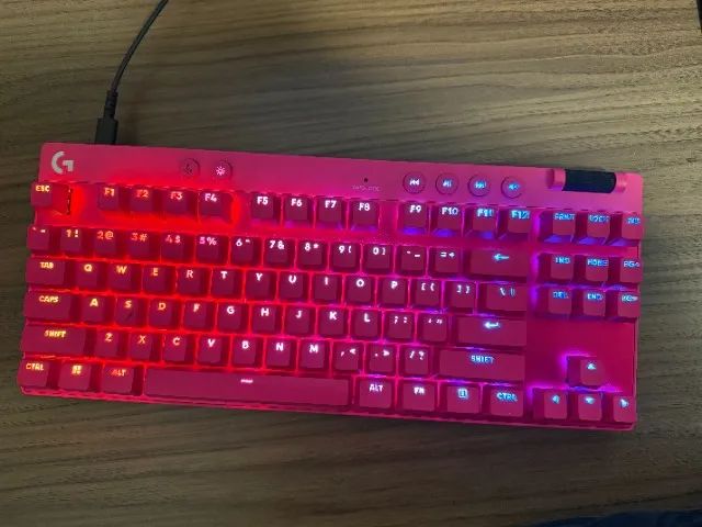 Teclado Logitech TKL RAPID MAGENTA