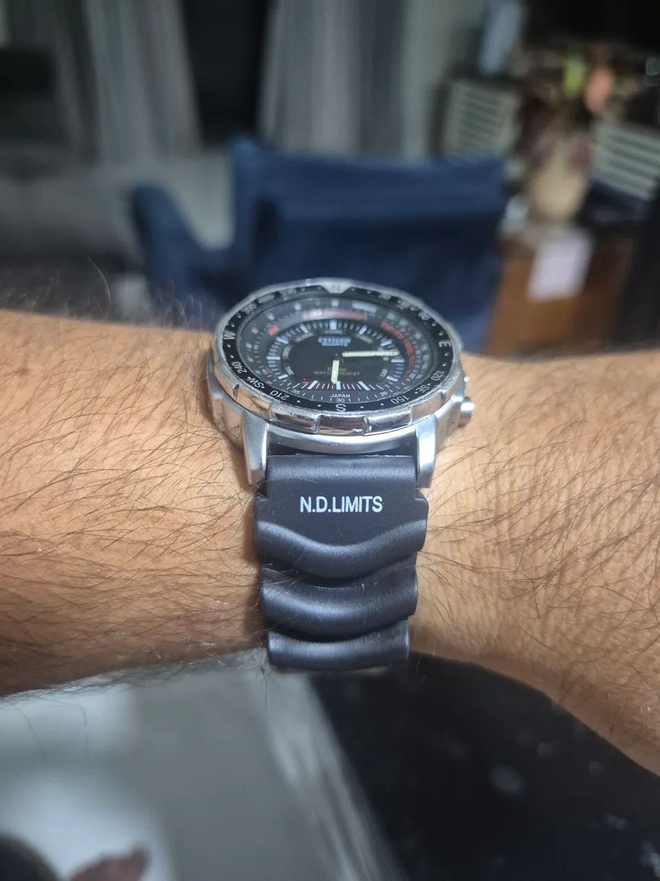 Relógio CITIZEN DIVER SURF 8948 - FUNCIONA TUDO - Acessórios