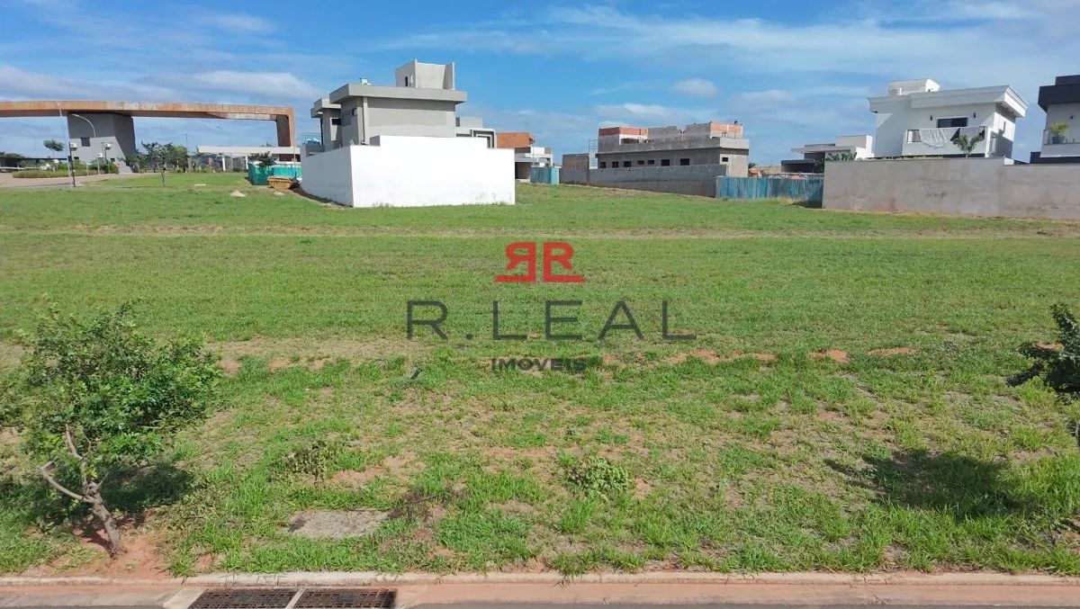 Terreno para venda com 595,88 m² no Residencial Guestier I