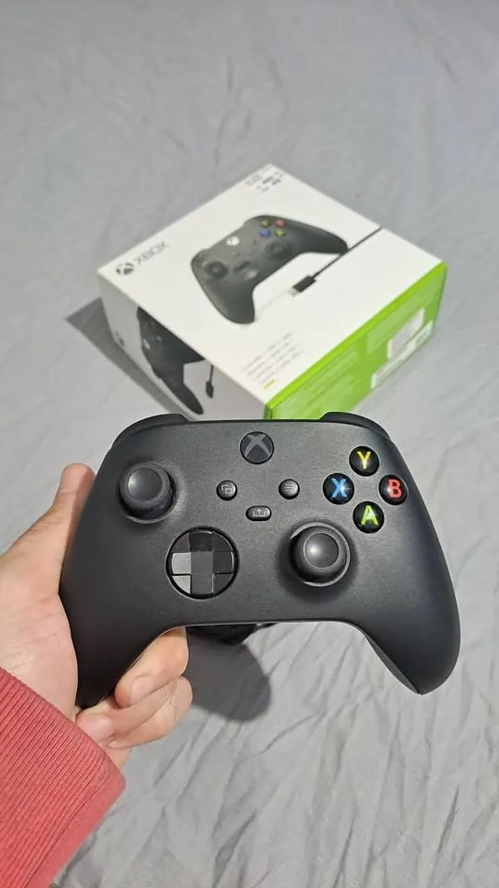 Controle Xbox Series S Microsoft Sem Fio Com USB-C e Bluetooth