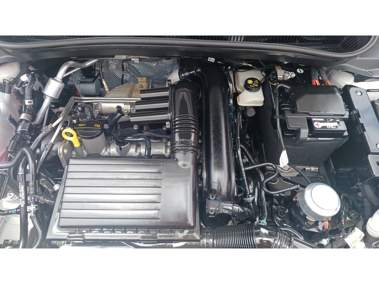 Volkswagen T-Cross Highline 1.4 TSI Flex 16V 5P AUT, foto 15 de 16