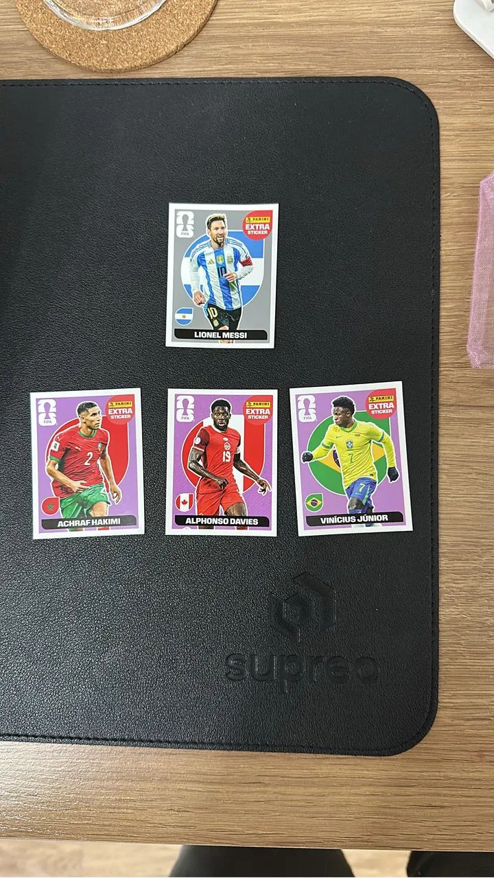 5 figurinhas legends nova 