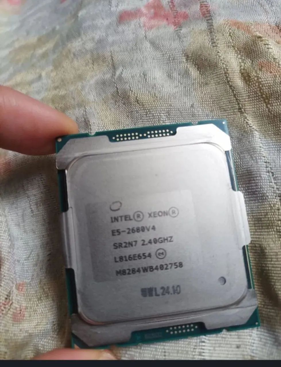 Xeon 2680 v4 e 16gb ddr4