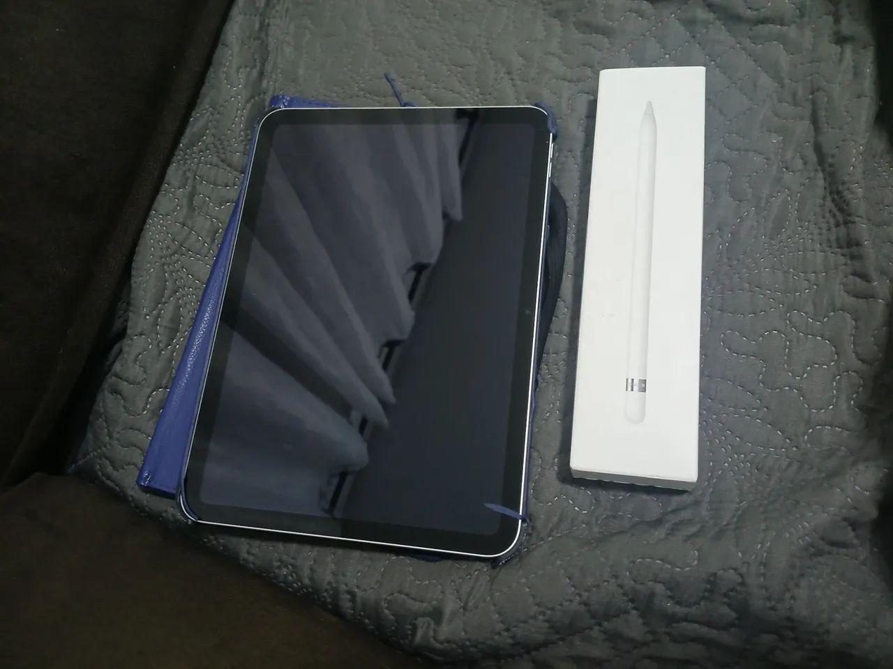 iPad usado + Apple pencil e a capa.
