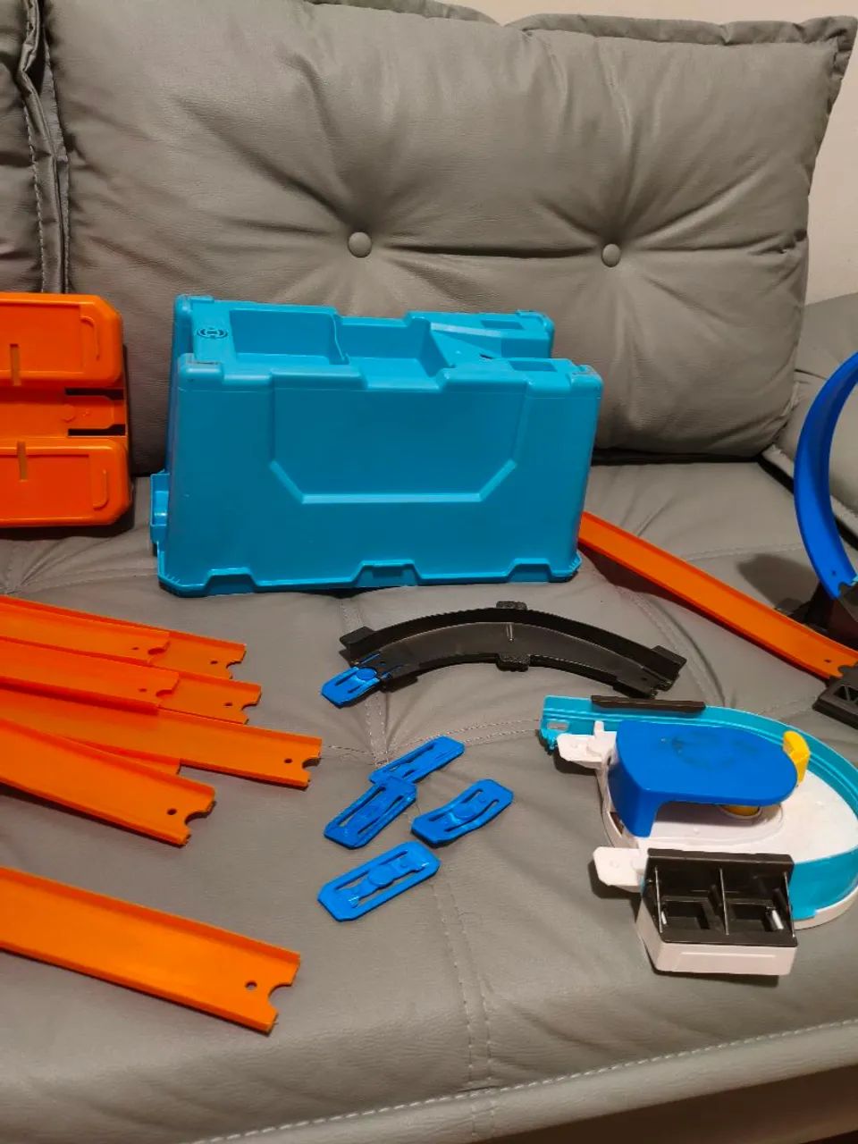 Balde hotwheels City com pistas, Looping e lançadores - Foto 5