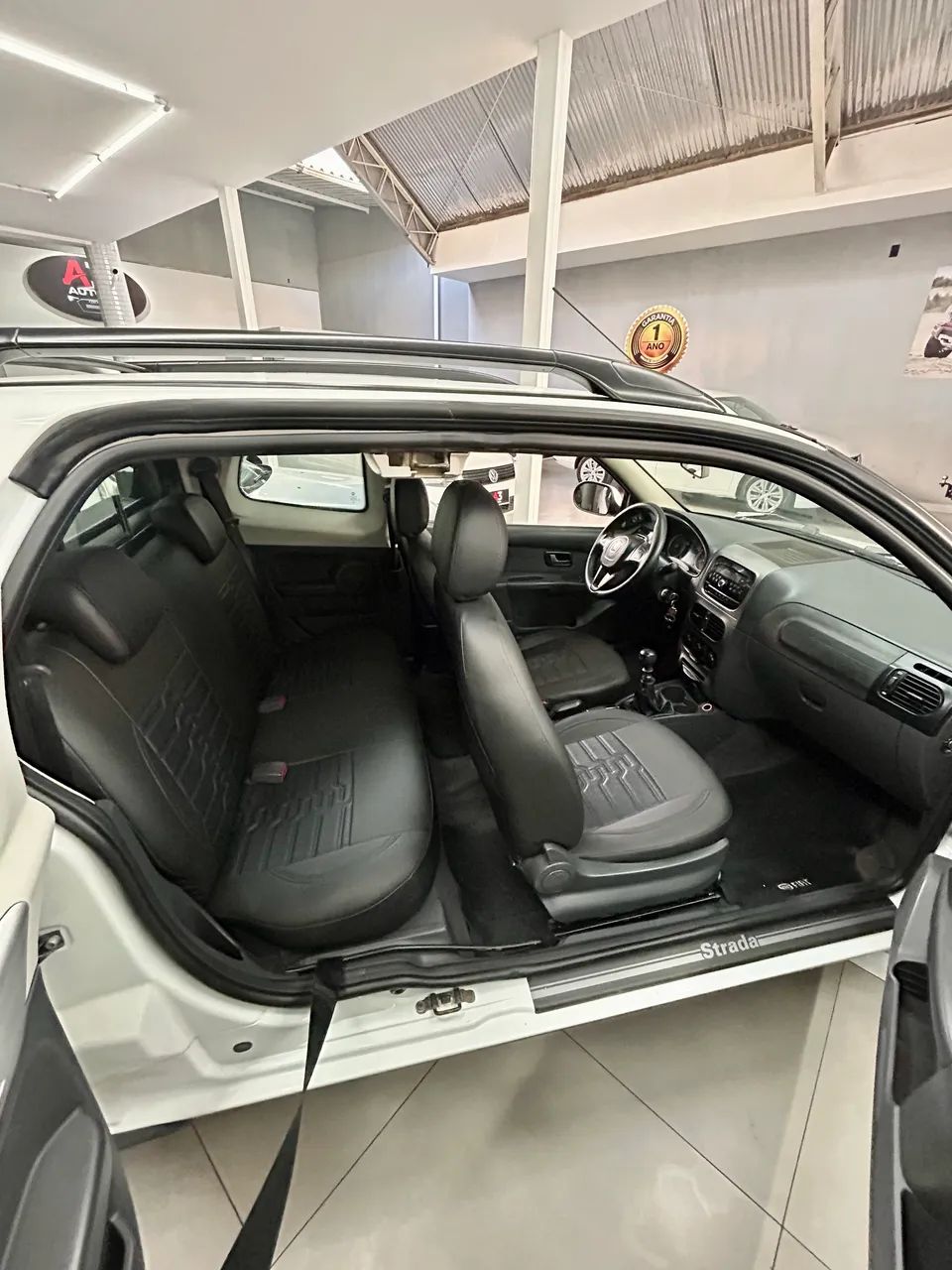 Fiat Strada Trekking 1.6 16V Flex CD 2015 - Foto 2