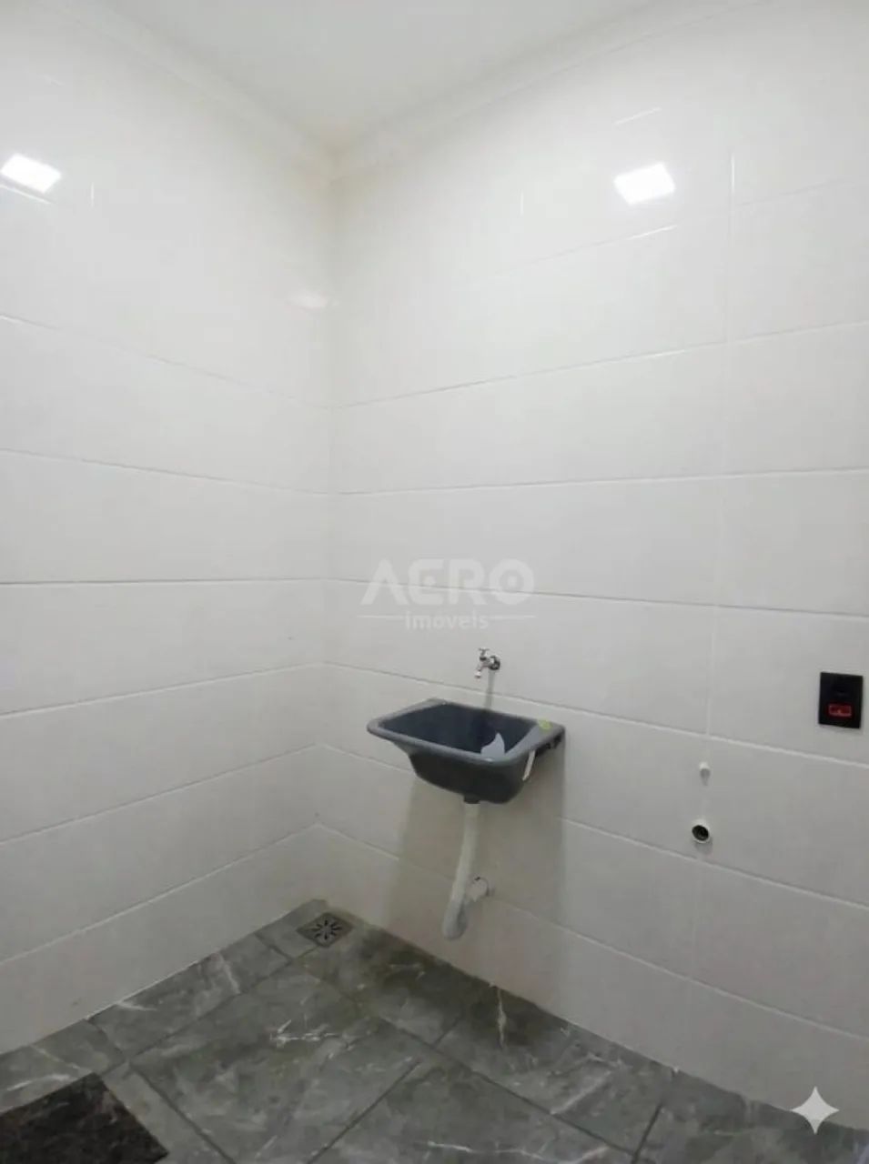 Barracão com 600 m², 8 metros de pé direito - Foto 4