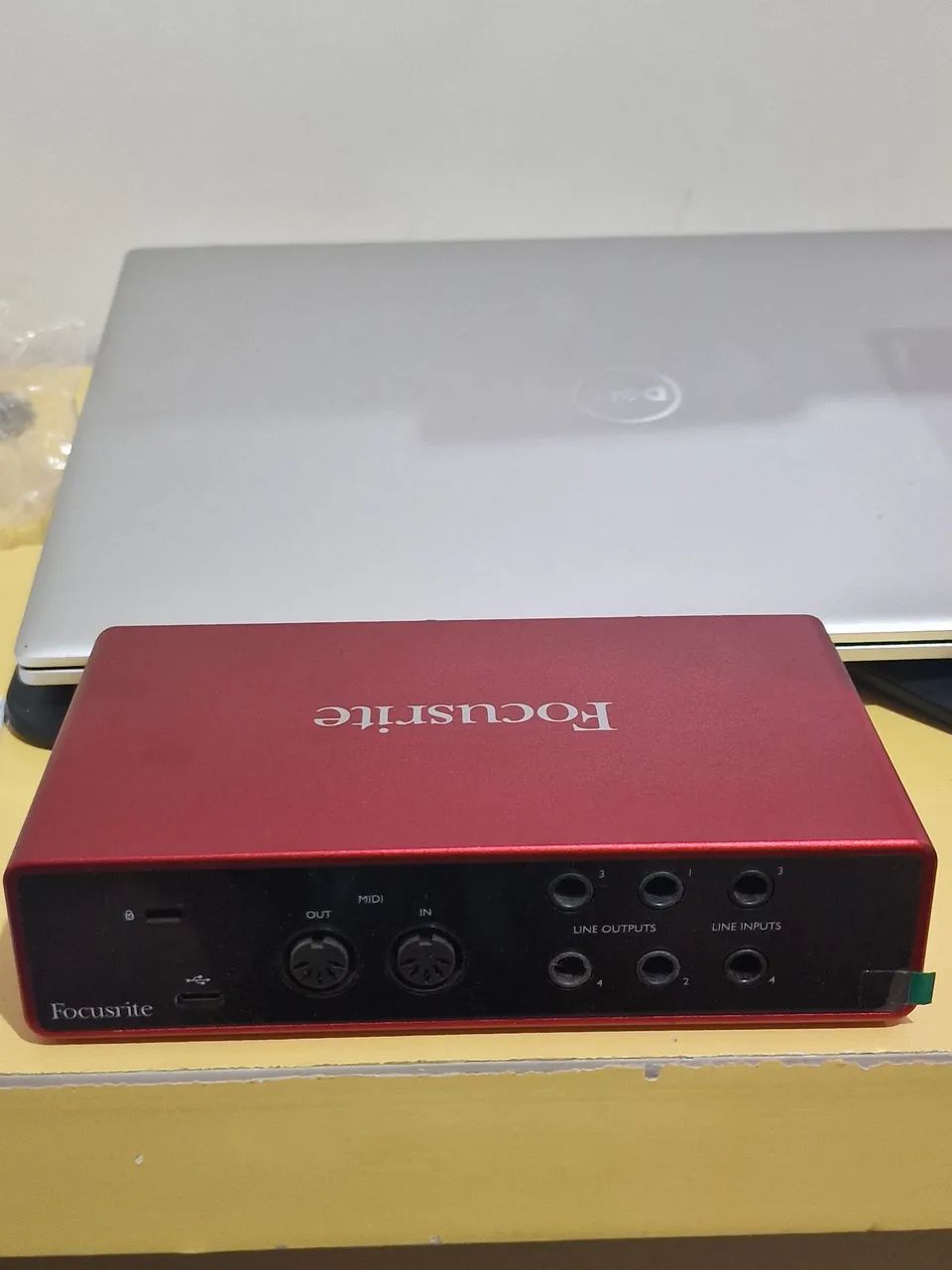 Interface de audio Focusrite Scarlett 4i4 gen 3 - Foto 4