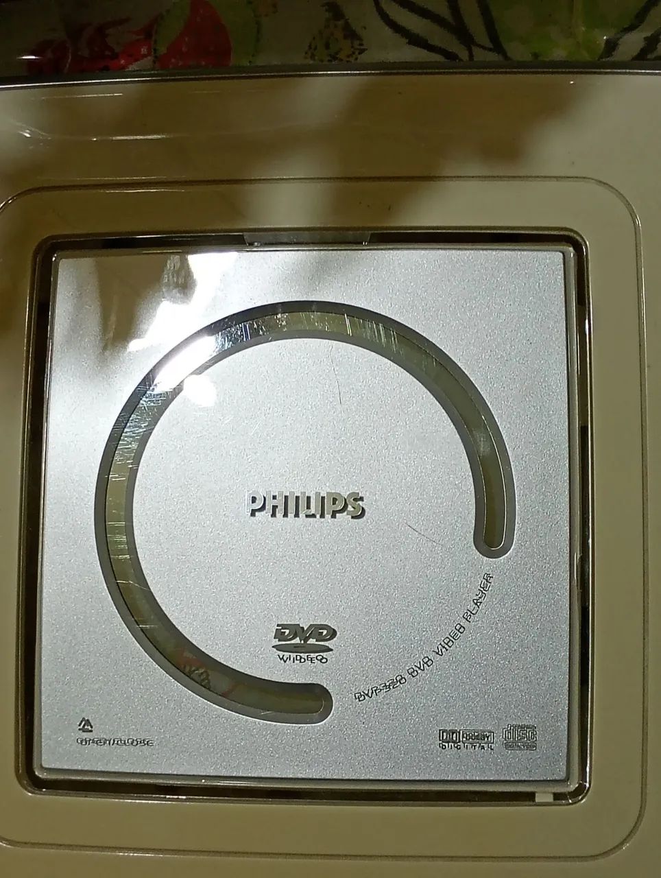 DVD PORTÁTIL PHILIPS COMPLETO 