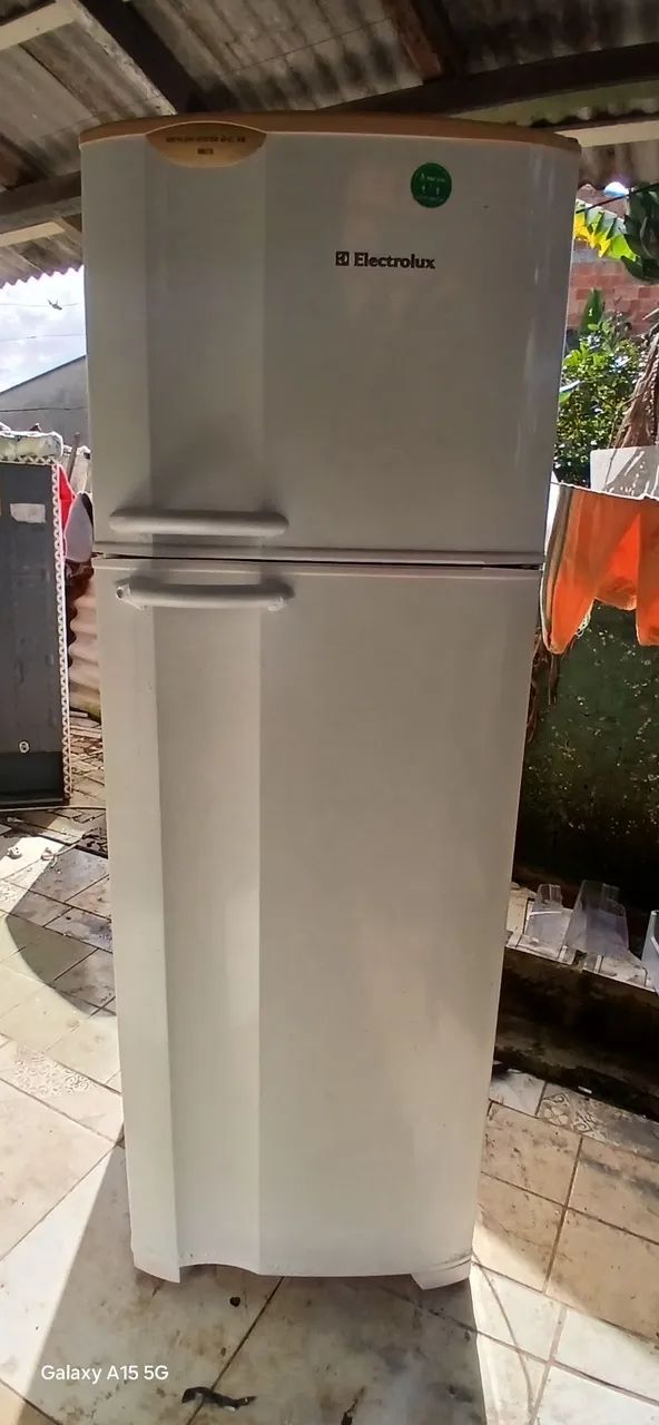 GELADEIRA ELETROLUX 380LITRO COMPLETA FUNCIONA PERFEITAMENTE  - Foto 2