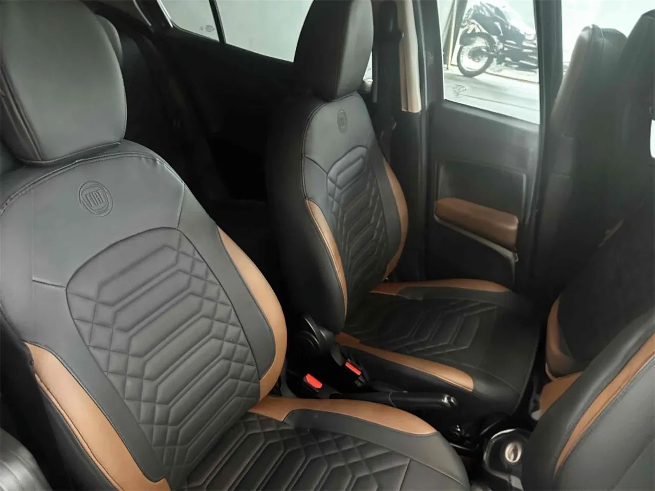Fiat Cronos Precision 1.8 16V Flex Aut. 2020 - Foto 5
