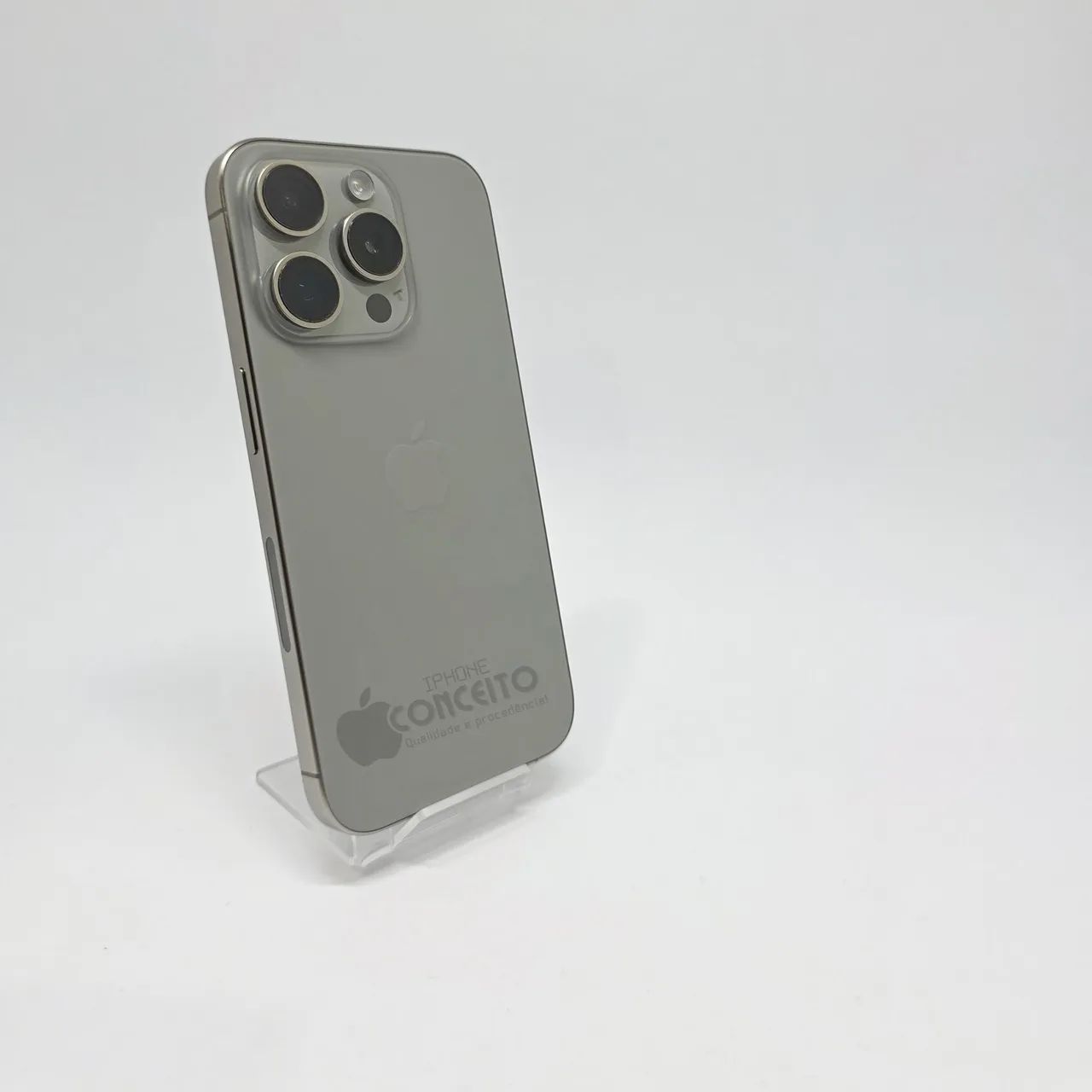 iPhone 15 Pro Natural Titanium 256GB 中古 iPhone 15 Pro 256Gb Natural Titanium - Celulares e Smartphones